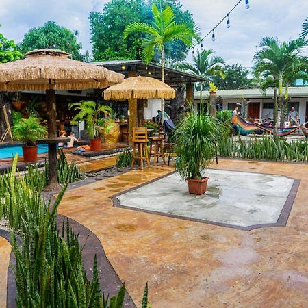 Хостел Arenal Poshpacker Ла Фортуна Экстерьер фото