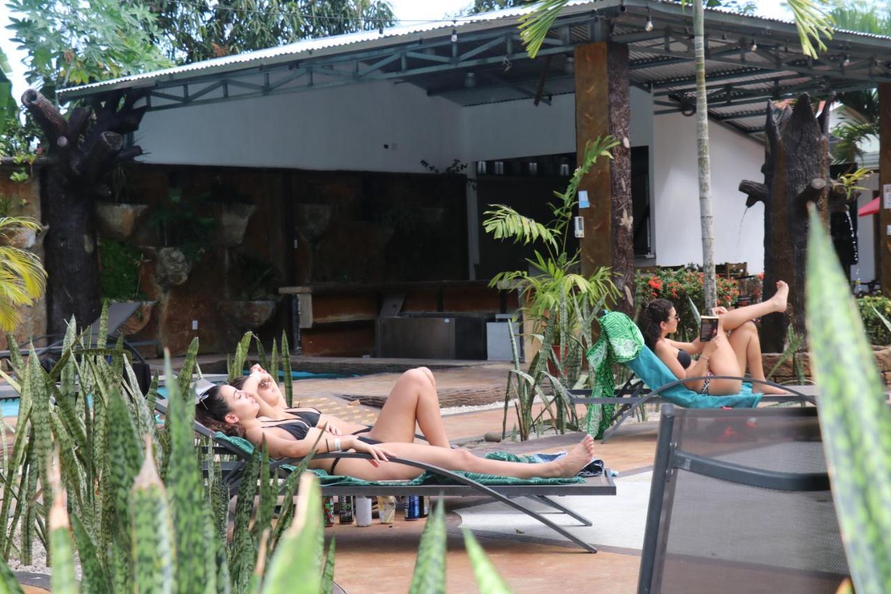 Хостел Arenal Poshpacker Ла Фортуна Экстерьер фото