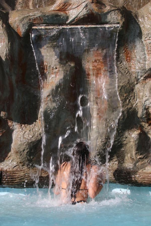 Хостел Arenal Poshpacker Ла Фортуна Экстерьер фото