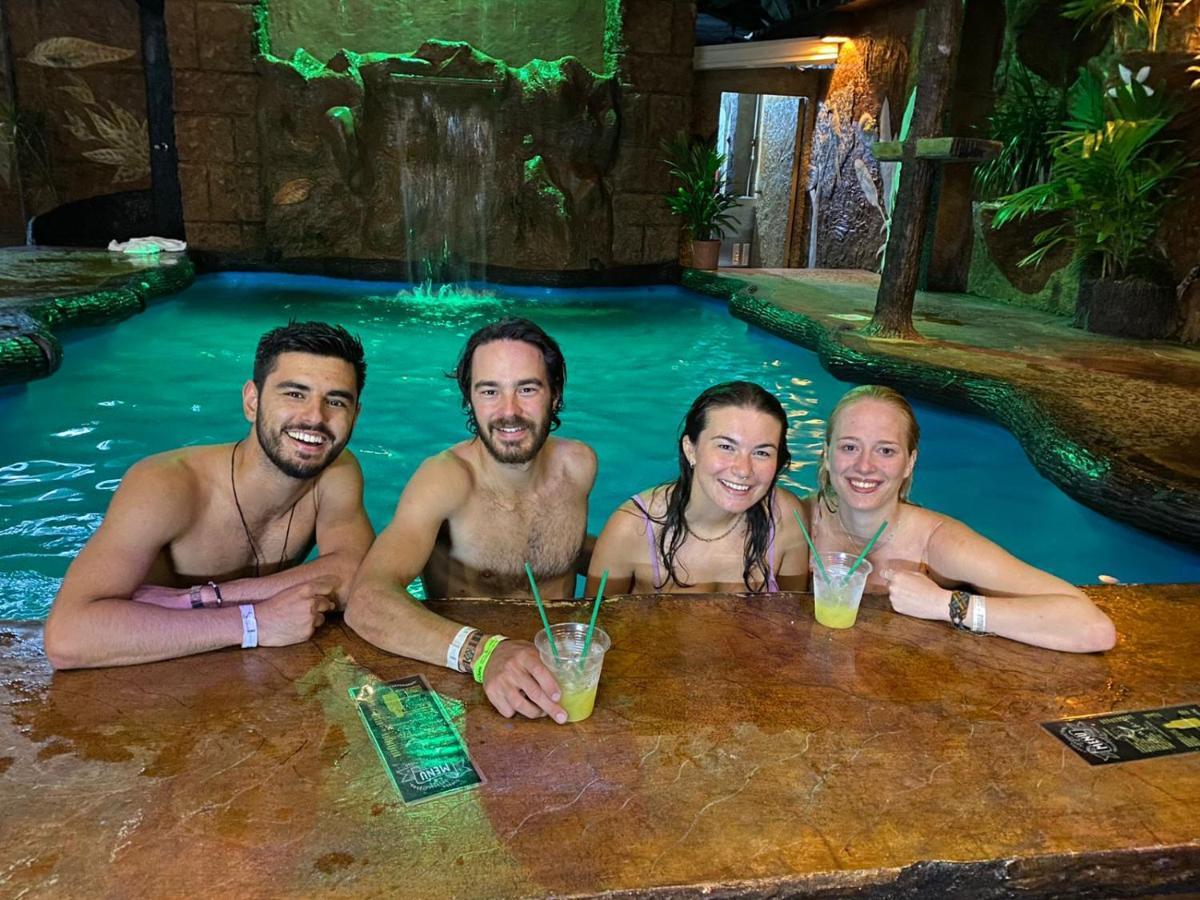 Хостел Arenal Poshpacker Ла Фортуна Экстерьер фото